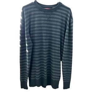 UnionBay - Long Sleeved Sweater - XL - Gray & Black Stripes